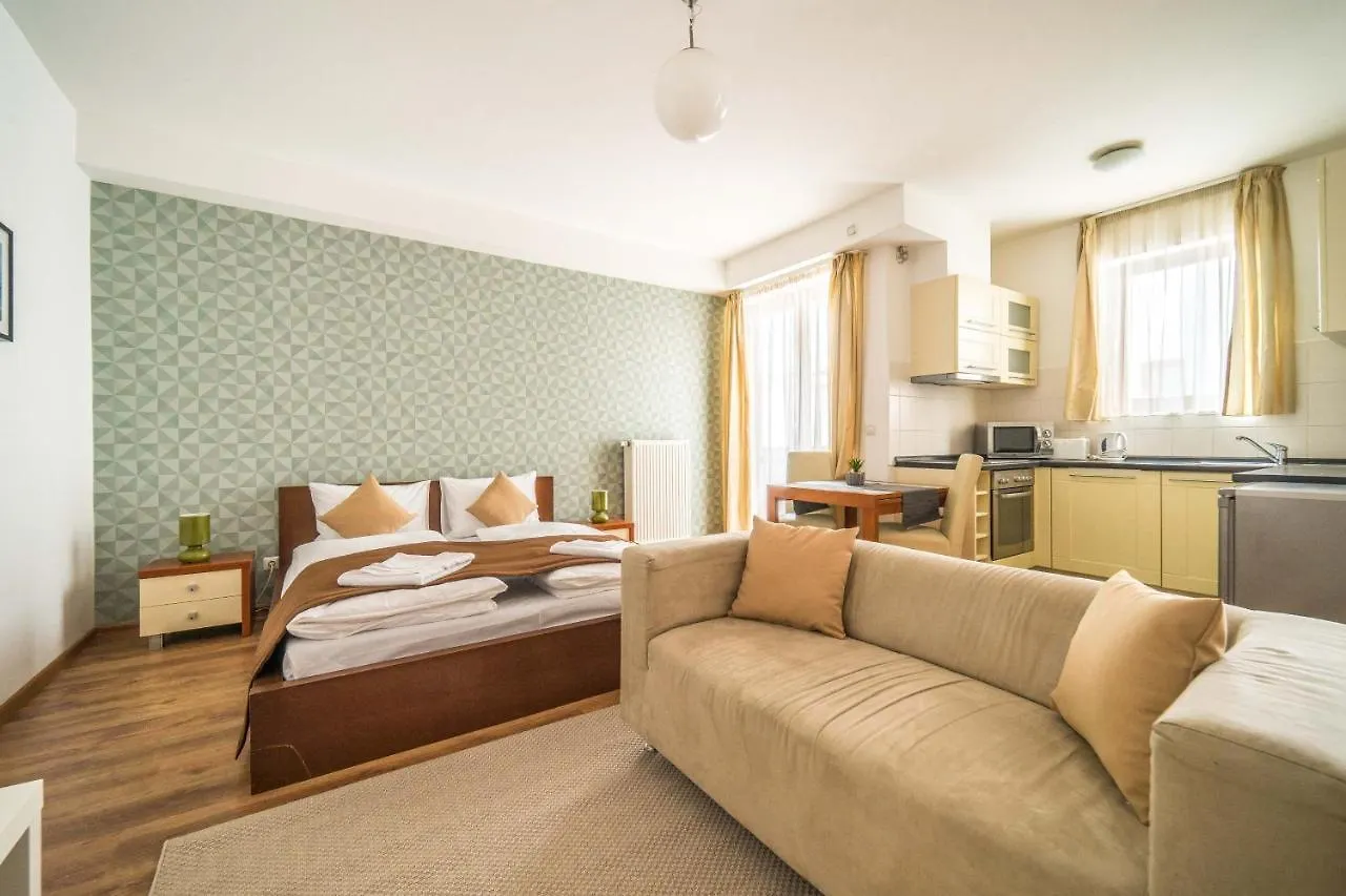 Millennium Budapest Apartments 0*,  المجر